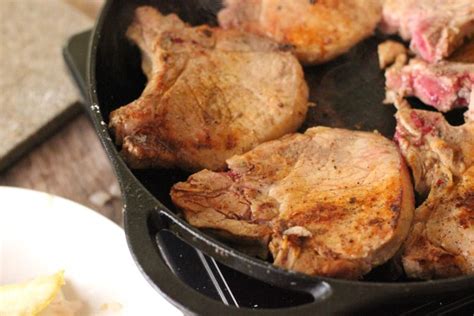 easy-pan-seared-pork-chops-with-pears-feeding-your-fam image
