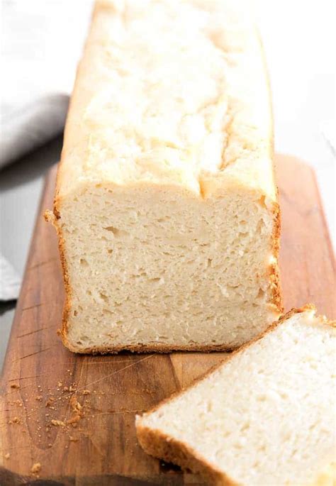 easy-gluten-free-white-sandwich-bread image