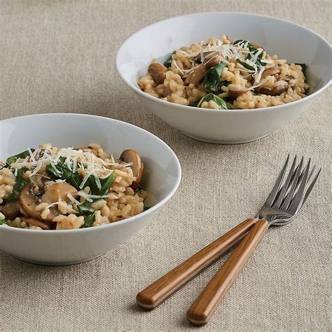 mushroom-and-spinach-risotto-instant-pot image