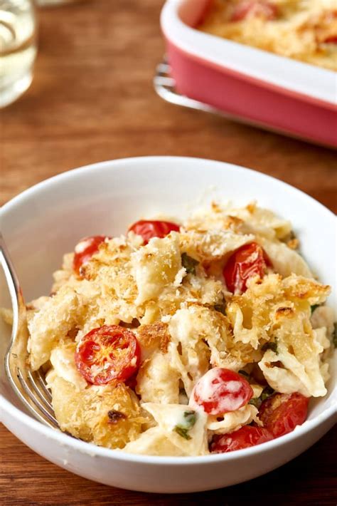 recipe-the-ultimate-baked-caprese-mac-and-cheese image