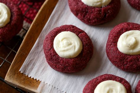 red-velvet-thumbprint-cookies-cookies-and-cups image