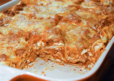 easy-classic-meat-lasagna-recipe-comfortable-food image