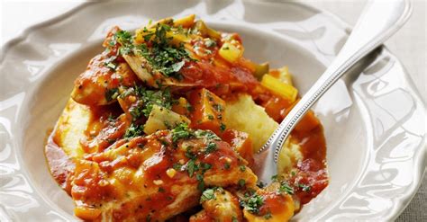 chicken-breast-with-tomato-sauce-and-mashed-potatoes image