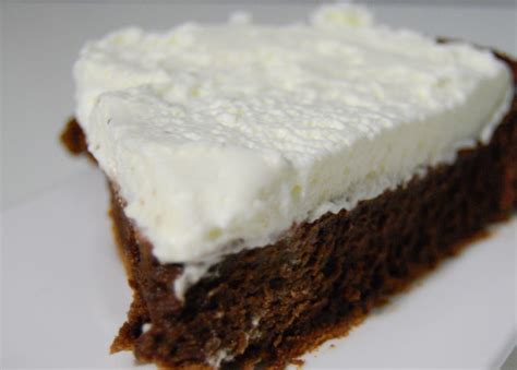 chocolate-hazelnut-macaroon-torte-recipe-412 image