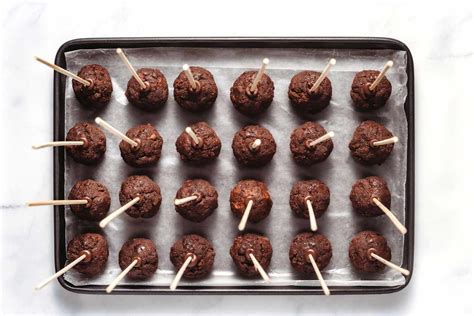recipe-for-fun-brownie-pops-the-spruce-eats image