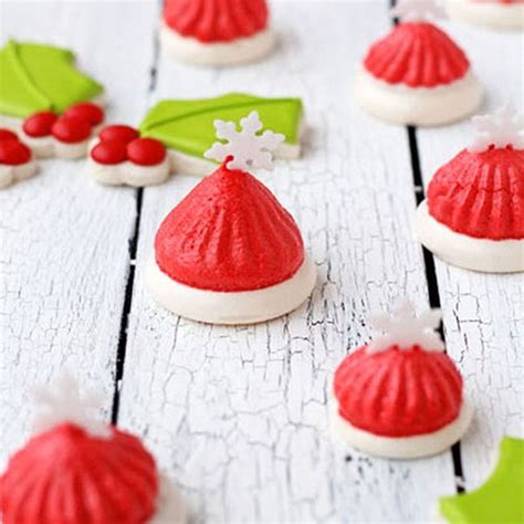 15-meringue-recipes-to-whip-up-for-the-holiday-season image
