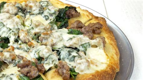 sausage-spinach-and-provolone-pizza-recipe-real image