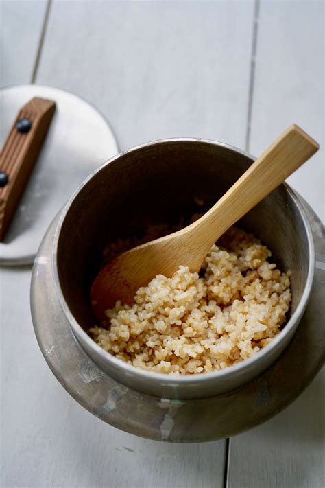 brown-sushi-rice-yukis-kitchen image