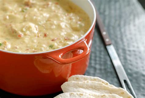 southwest-chile-cheese-fondue-recipe-leites-culinaria image
