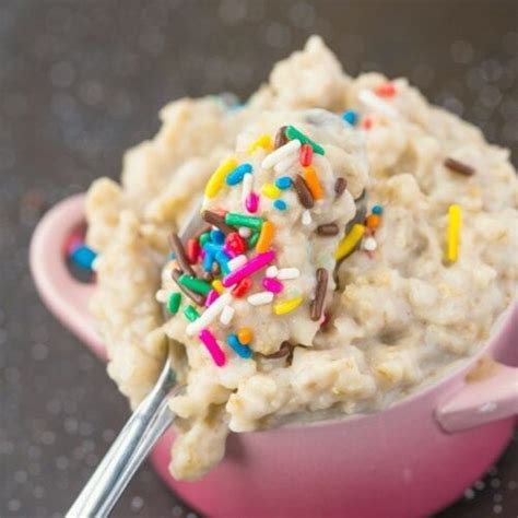 healthy-vanilla-cake-batter-oatmeal-the-big-mans-world image