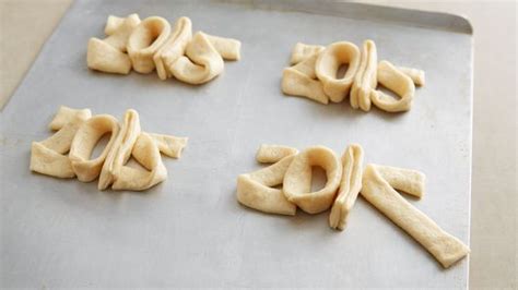 new-years-crescent-dippers-recipe-pillsburycom image
