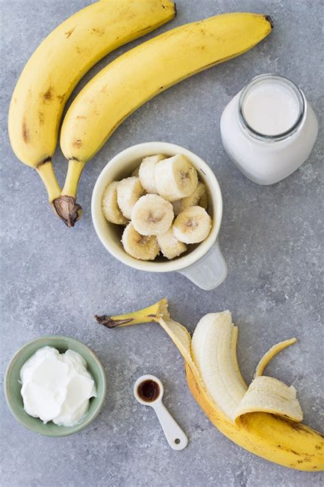 banana-smoothie-simple-healthy-kristines-kitchen image