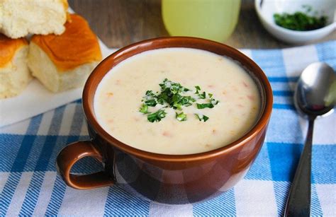 dolly-partons-stampede-soup-recipe-and-mix image