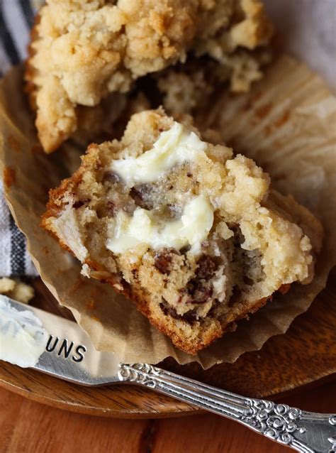 banana-muffins-recipe-the-best-banana-muffins image