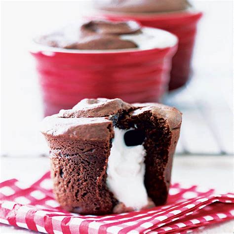 joes-molten-marshmallow-chocolate-cakes image