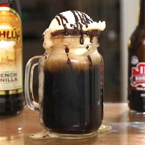 kahla-vanilla-root-beer-float-tipsy-bartender image