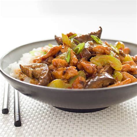 sichuan-stir-fried-pork-in-garlic-sauce-cooks-illustrated image