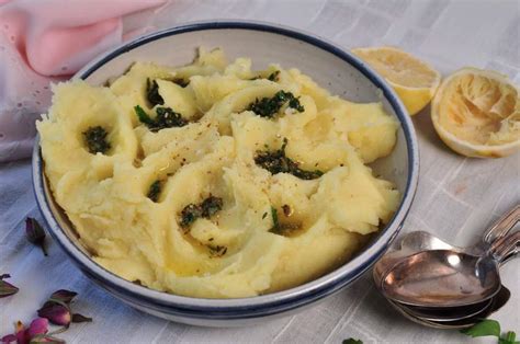 simple-by-ottolenghi-and-mashed-potatoes-with-herb-oil image