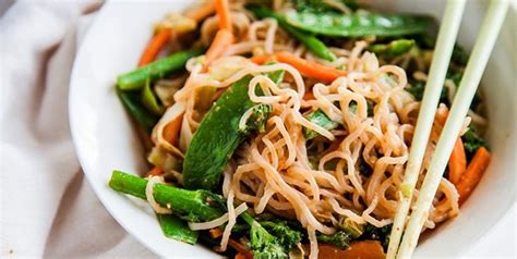 20-easy-shirataki-noodle-recipes-best-low-carb-pasta image