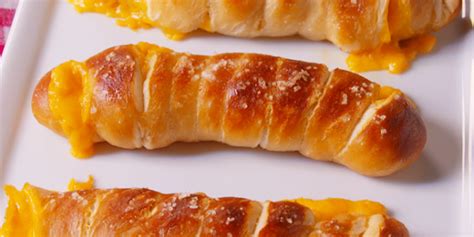 best-cheesy-pretzel-twists-recipe-how-to-make image