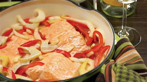 braised-salmon-with-white-wine-and-fennel-iga image