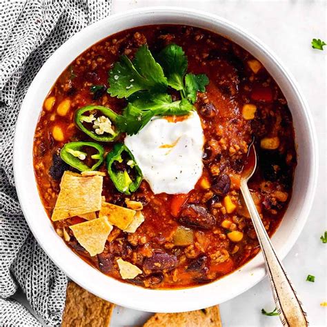 the-best-easy-crockpot-chili-recipe-savory-nothings image