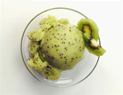 ben-jerrys-creamy-fresh-kiwi-ice-cream image