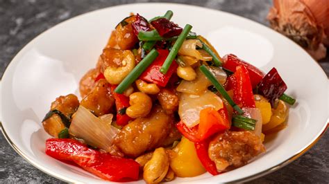 best-thai-chicken-cashew-nut-stir-fry-tastythais image
