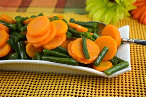 glazed-green-beans-and-carrots-kitchen-divas image