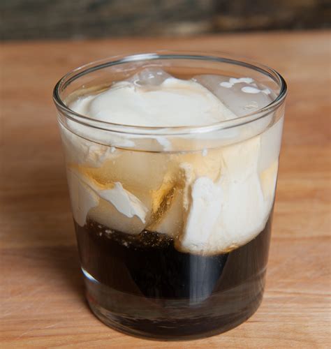 how-to-make-a-real-food-white-russian image