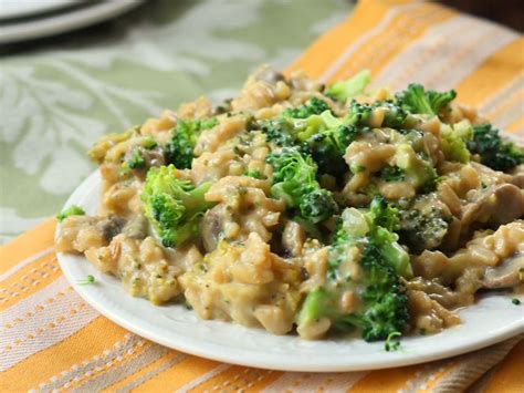 vegan-broccoli-cheese-casserole-connoisseurus-veg image