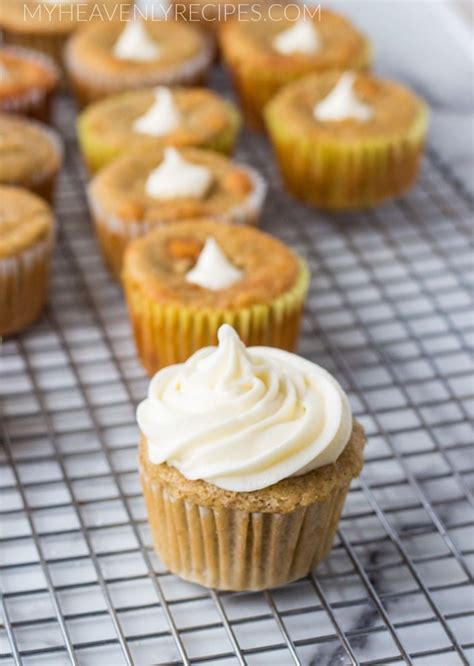 banana-cream-cupcakes-with-cream-cheese-filling image