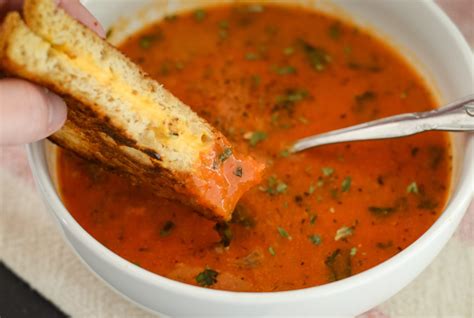 creamy-tomato-florentine-soup-mommy-hates-cooking image