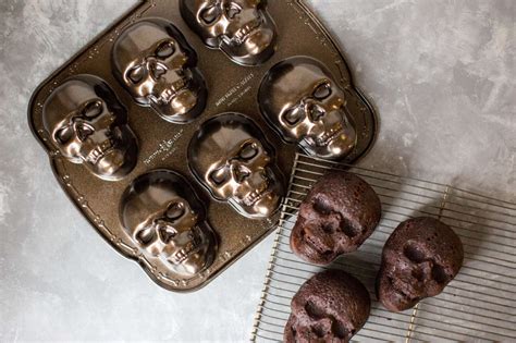 halloween-skull-cakes-king-arthur-baking image