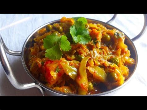 dum-gobi-masala-indian-spicy-cabbage image