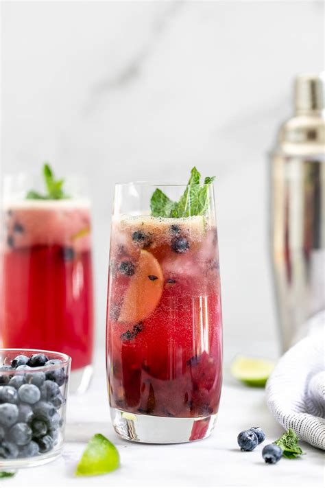 fresh-blueberry-mojito-easy-eat-with-clarity image