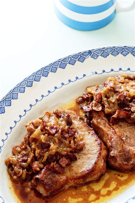 low-carb-onion-bacon-pork-chops-recipe-diet image