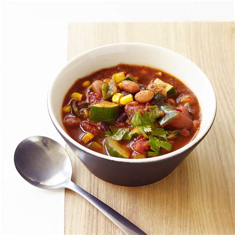 spicy-slow-cooker-vegetarian-chili-recipes-ww-usa image