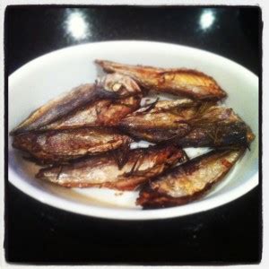 roasted-portuguese-mackerel-chicharros-easy image