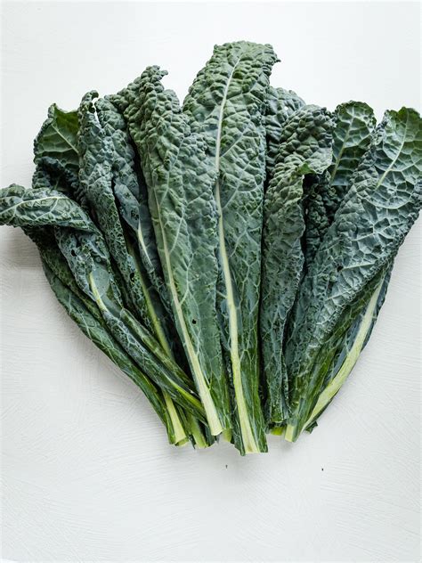 easy-lacinato-kale-salad-i-heart-vegetables image