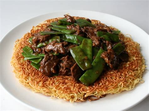 how-to-make-cantonese-pan-fried-noodles-chinese image