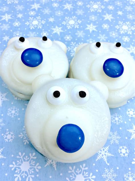 cute-easy-polar-bear-oreos-in-the-kids-kitchen image