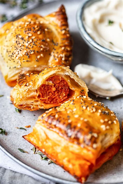chorizo-sausage-rolls-perfect-party-snack-vikalinka image