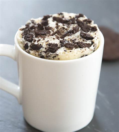skinny-cookies-cream-mug-cake-5-minute image
