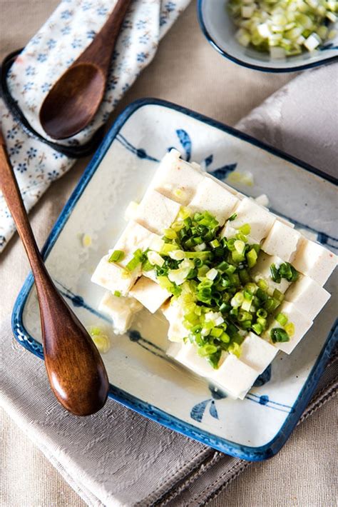 green-onion-tofu-salad-小葱拌豆腐-omnivores image