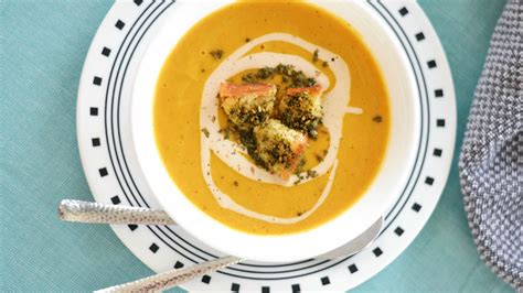 carrot-tahini-soup-with-zaatar-challah-croutons image