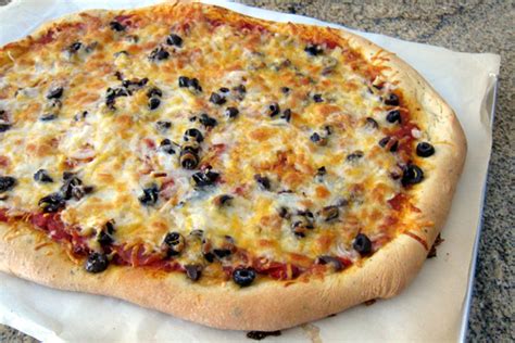beer-pizza-crust-recipe-classic image