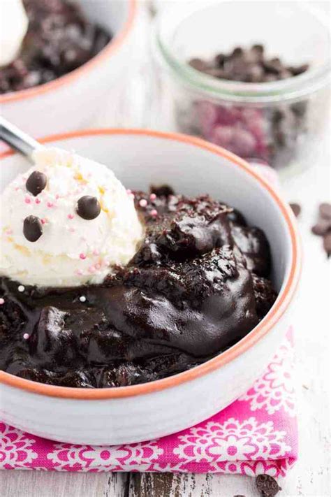 slow-cooker-chocolate-pudding-cake-recipe-savory image