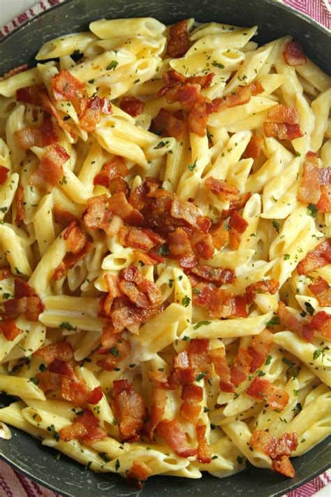 creamy-bacon-alfredo-pasta-my-incredible image