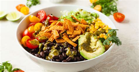 southwest-salad-with-cilantro-lime-dressing-the-live-in image
